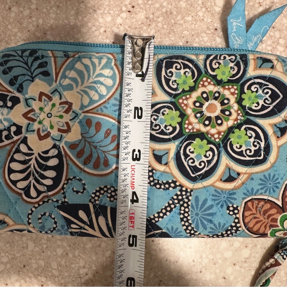 Vera Bradley Zip Around Wristlet/Wallet Bali Blue Retired Pattern Large Slim GUC - Picture 8 of 12